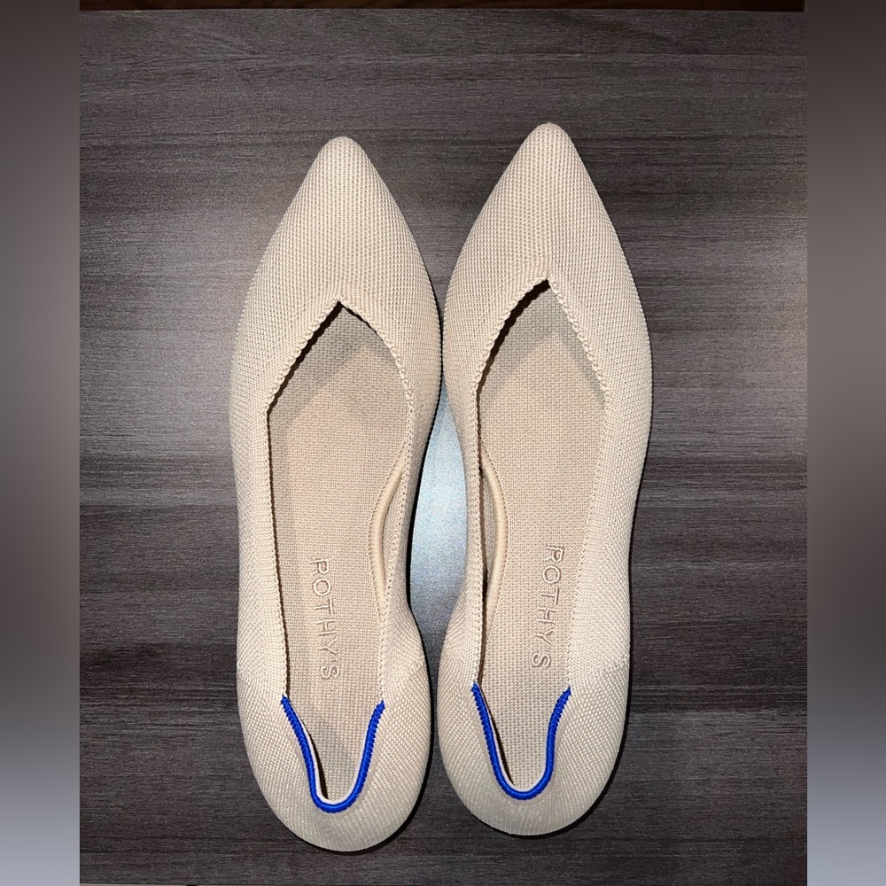 Rothy's The Point Color: Ecru Size 9 (Like NEW!)